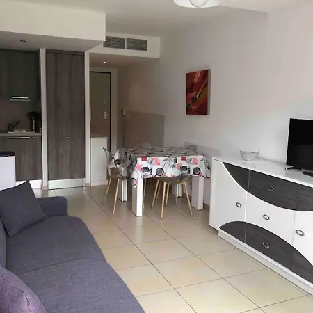 Pieds Dans L Eau 프로프리아노